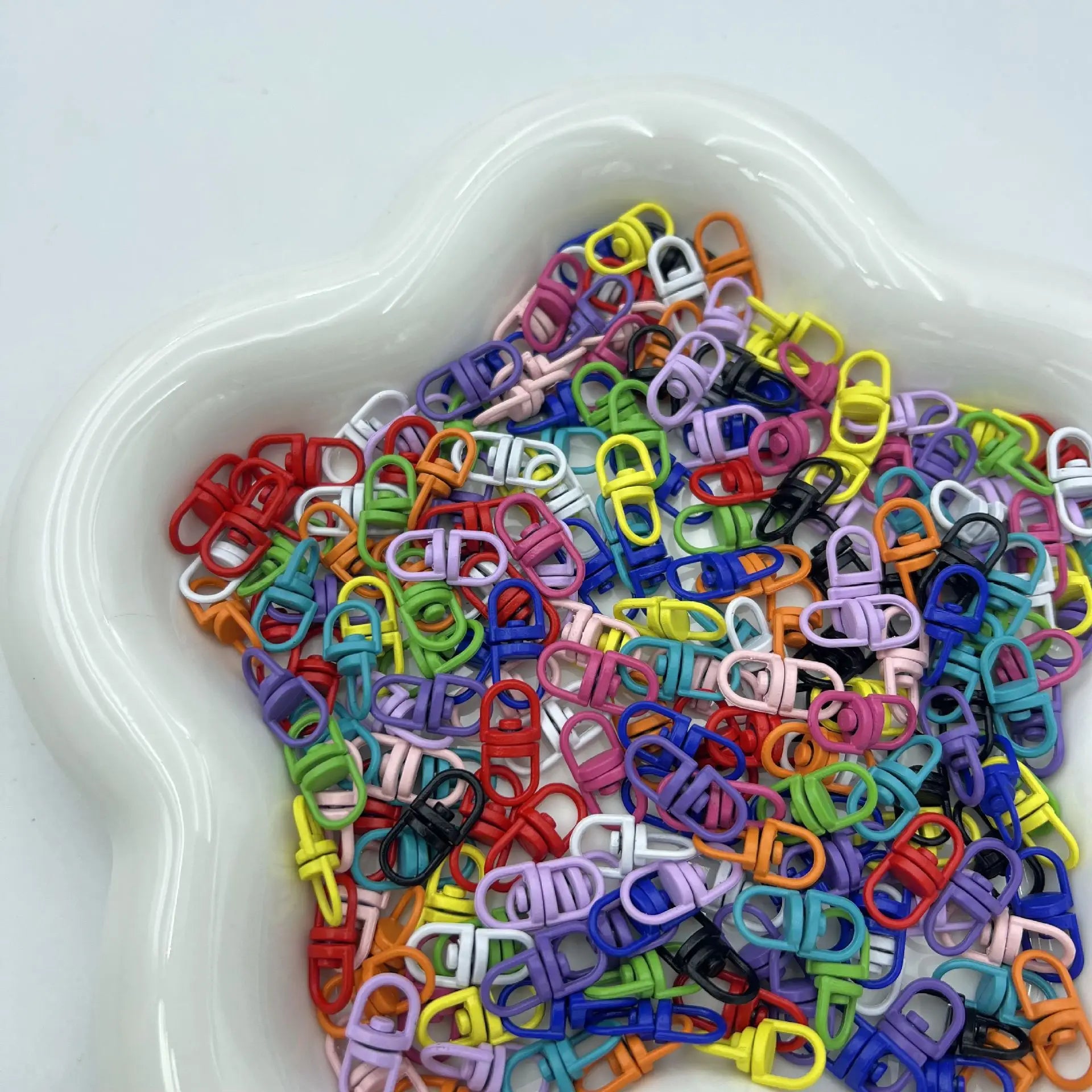 DIY Jewelry Accessories Enamel Colored Eight Shape Swivel Clasp Connector Anti Loss Keychain Dog Clasp Pendant